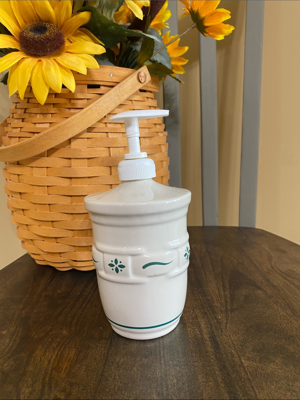 Longaberger Woven Traditions Heritage Green Soap Dispenser.